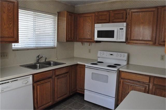 2119 Fountain Drive, Sugar Land, TX 77478