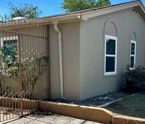 3800 Denise Court NE, Albuquerque, NM 87111