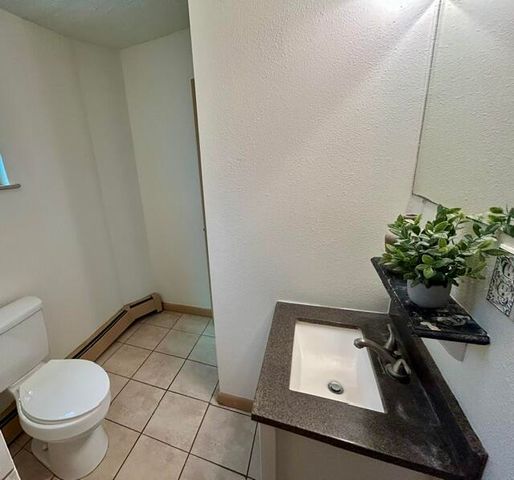 3800 Denise Court NE, Albuquerque, NM 87111