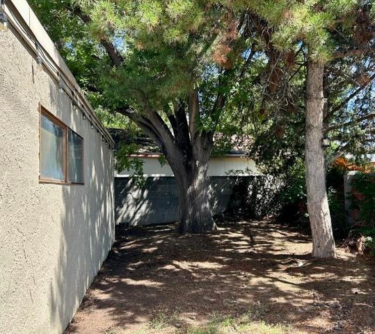 3800 Denise Court NE, Albuquerque, NM 87111