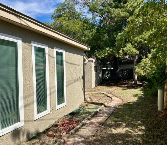 3800 Denise Court NE, Albuquerque, NM 87111
