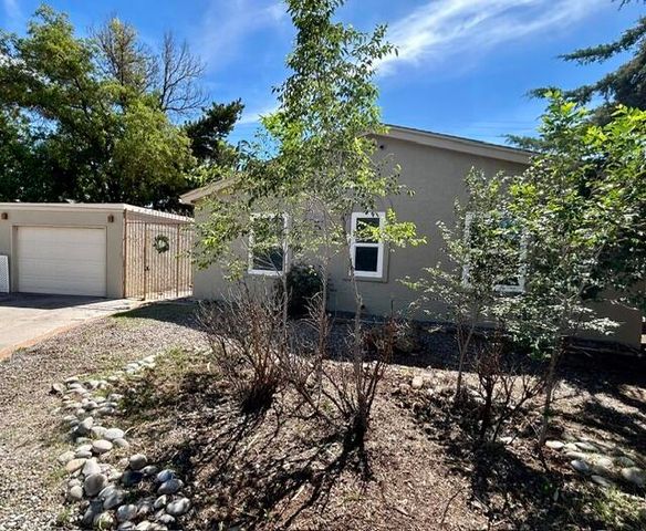 3800 Denise Court NE, Albuquerque, NM 87111