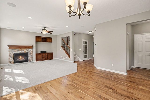 3476 Sawgrass Trail W, Eagan, MN 55123