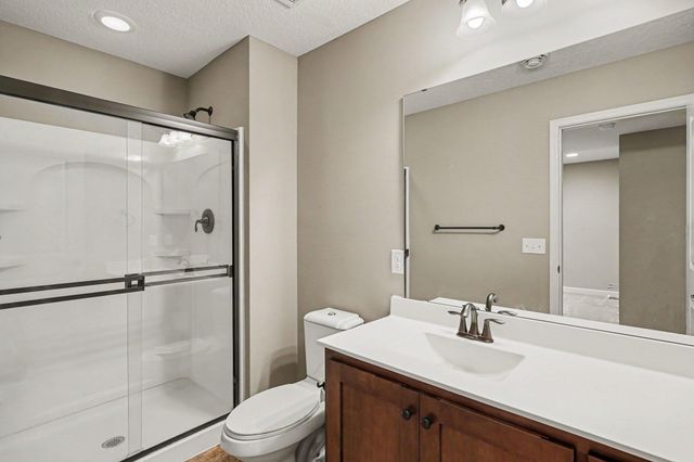 3476 Sawgrass Trail W, Eagan, MN 55123