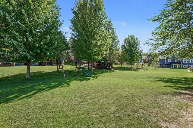 3476 Sawgrass Trail W, Eagan, MN 55123