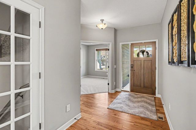 3476 Sawgrass Trail W, Eagan, MN 55123
