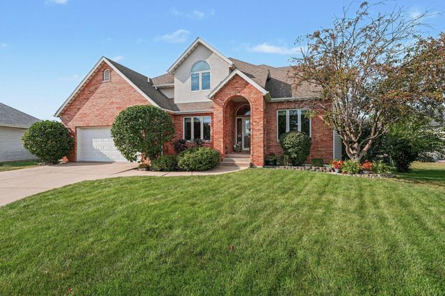 2226 Cowan Court, Schererville, IN 46375