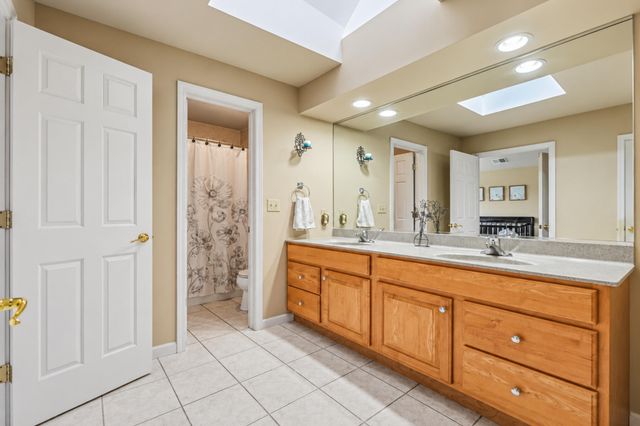 2226 Cowan Court, Schererville, IN 46375