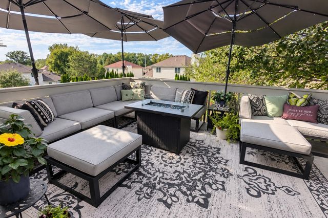 2226 Cowan Court, Schererville, IN 46375