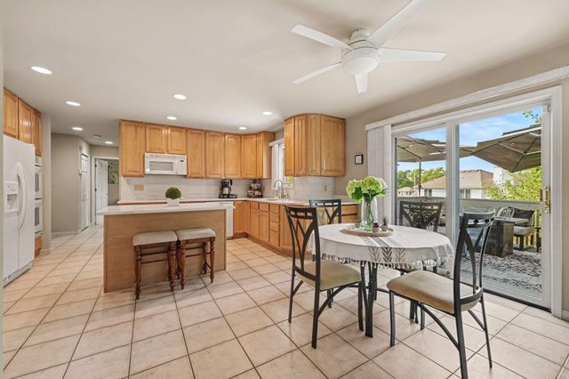 2226 Cowan Court, Schererville, IN 46375