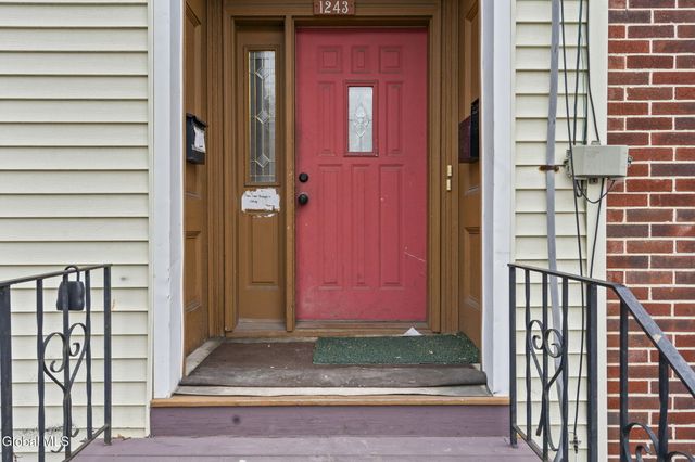 1243 Broadway, Menands, NY 12204