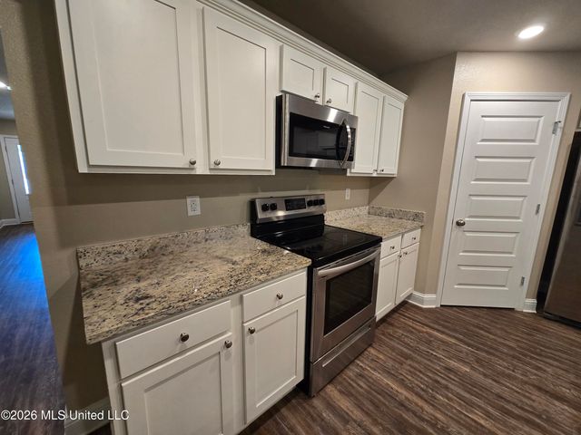 6451 Eastland Circle, Biloxi, MS 39532