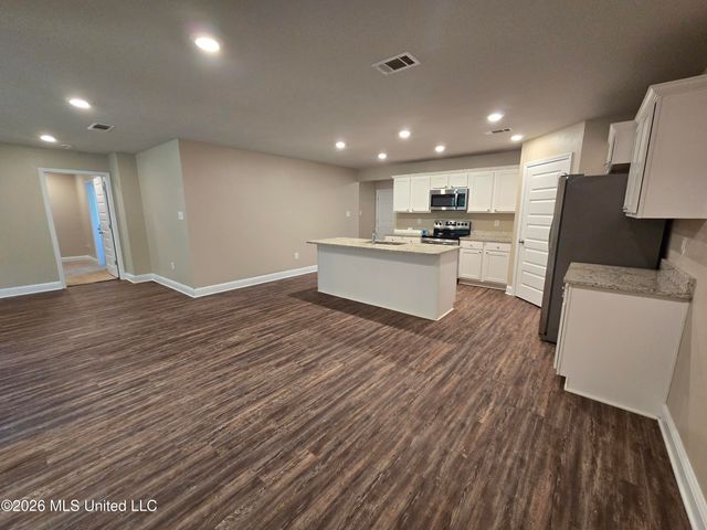 6451 Eastland Circle, Biloxi, MS 39532