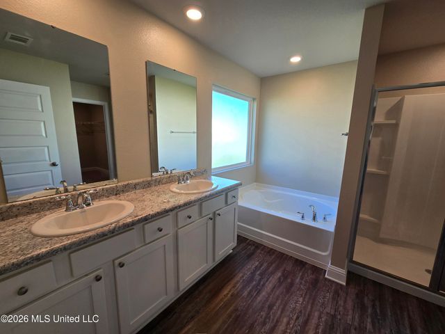 6451 Eastland Circle, Biloxi, MS 39532