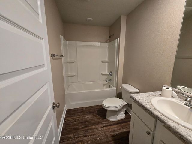 6451 Eastland Circle, Biloxi, MS 39532