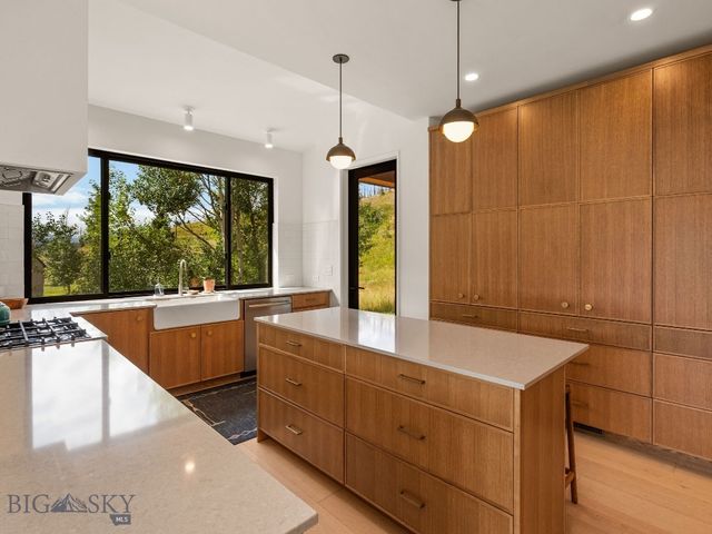 44 Midway Bridger Road, Bozeman, MT 59715