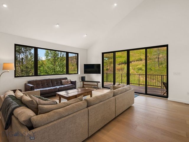 44 Midway Bridger Road, Bozeman, MT 59715