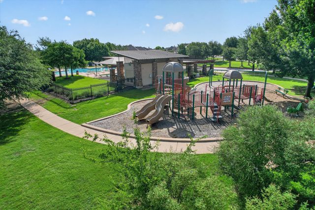 8136 Black Ash Drive, Fort Worth, TX 76131