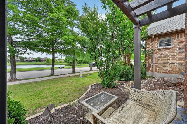 8136 Black Ash Drive, Fort Worth, TX 76131