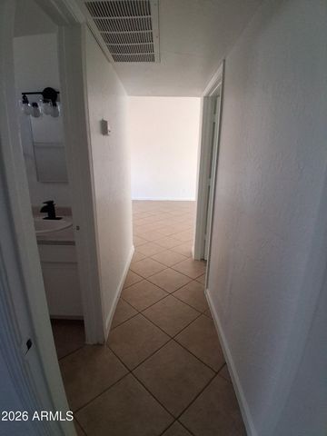 13221 N 21st Place 4, Phoenix, AZ 85022