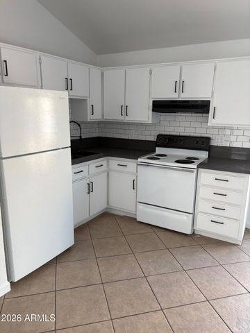 13221 N 21st Place 4, Phoenix, AZ 85022