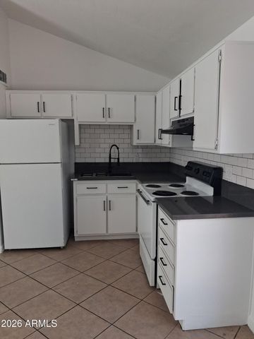13221 N 21st Place 4, Phoenix, AZ 85022