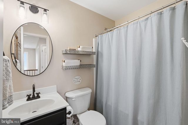 59 COUNTRY MANOR DR, Fredericksburg, VA 22406