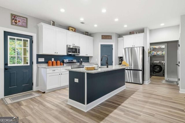 221 Windsor Way, Jasper, GA 30143