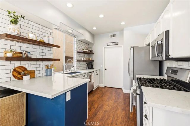 27629 Primrose Lane, Castaic, CA 91384