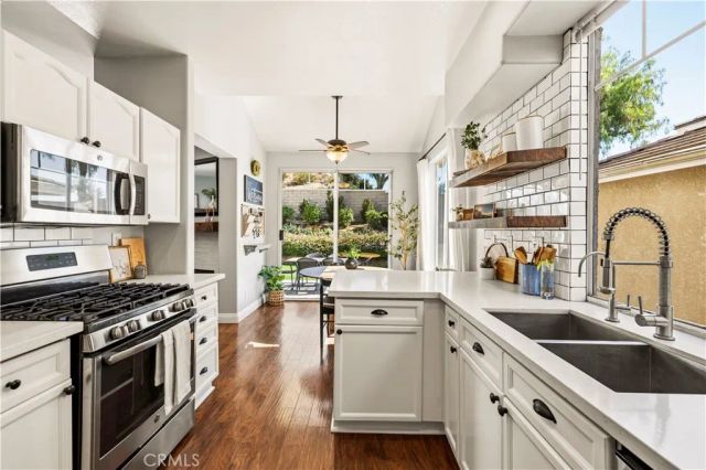 27629 Primrose Lane, Castaic, CA 91384