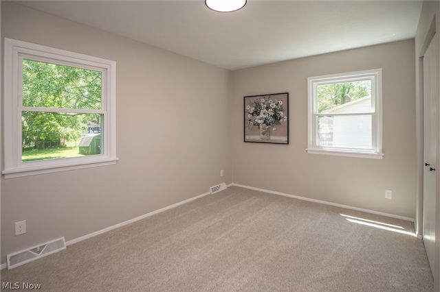 1108 Maple Street, Tallmadge, OH 44278