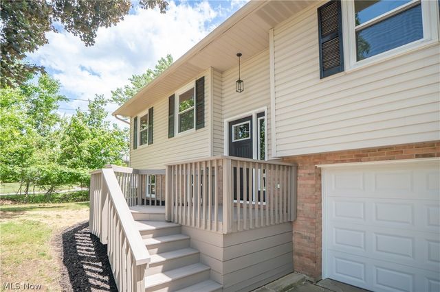 1108 Maple Street, Tallmadge, OH 44278