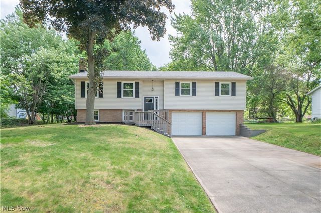 1108 Maple Street, Tallmadge, OH 44278
