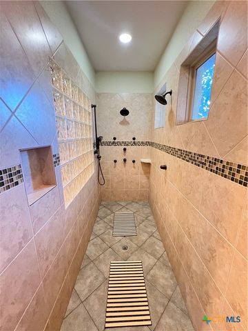 2264 Granada Hills, New Braunfels, TX 78132