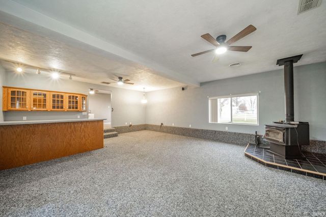 11114 N 300 E, Alexandria, IN 46001