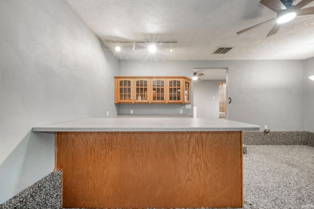 11114 N 300 E, Alexandria, IN 46001