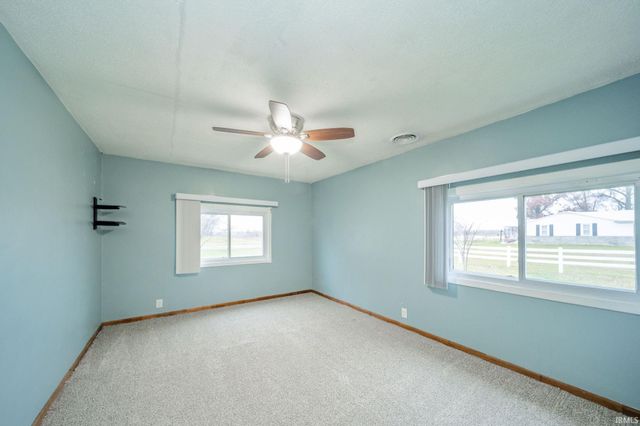 11114 N 300 E, Alexandria, IN 46001