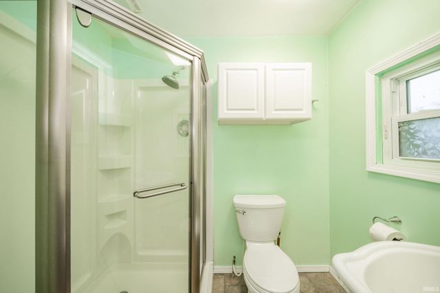 11114 N 300 E, Alexandria, IN 46001