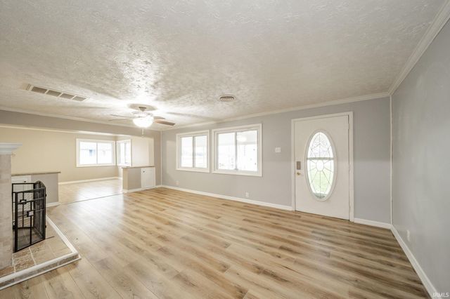 11114 N 300 E, Alexandria, IN 46001