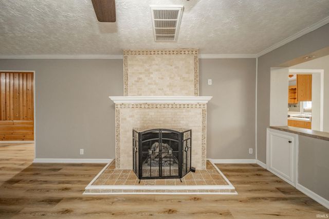 11114 N 300 E, Alexandria, IN 46001