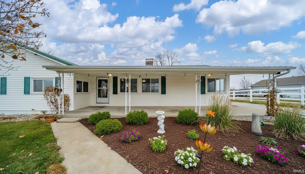 11114 N 300 E, Alexandria, IN 46001