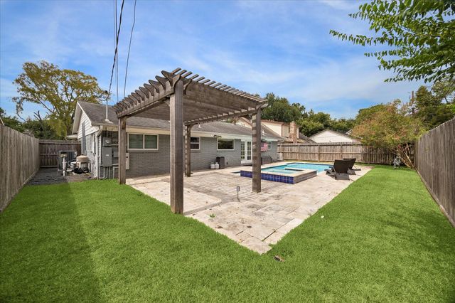 4406 Donna Bell Lane, Houston, TX 77018