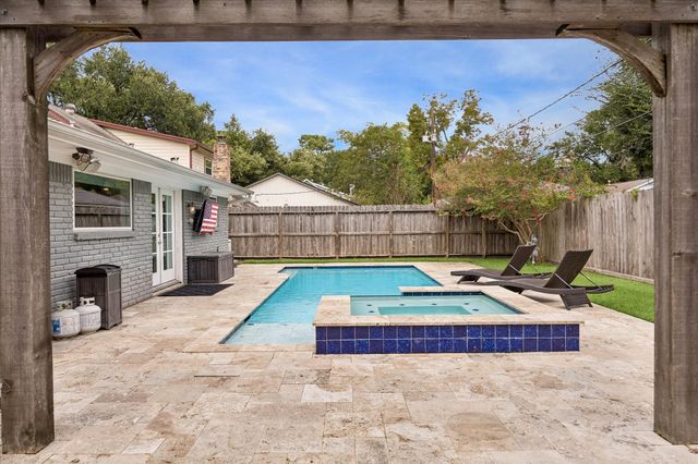 4406 Donna Bell Lane, Houston, TX 77018