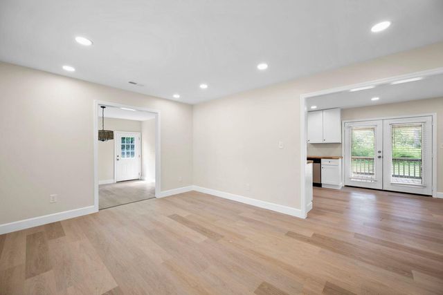 321 Whitmire Circle, Tunnel Hill, GA 30755