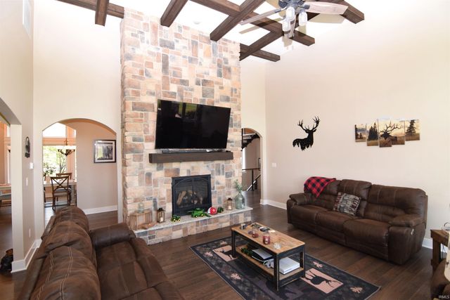 2313 E Royerton Road, Muncie, IN 47303