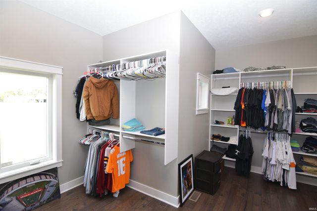 2313 E Royerton Road, Muncie, IN 47303