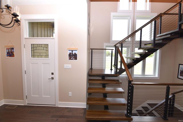 2313 E Royerton Road, Muncie, IN 47303