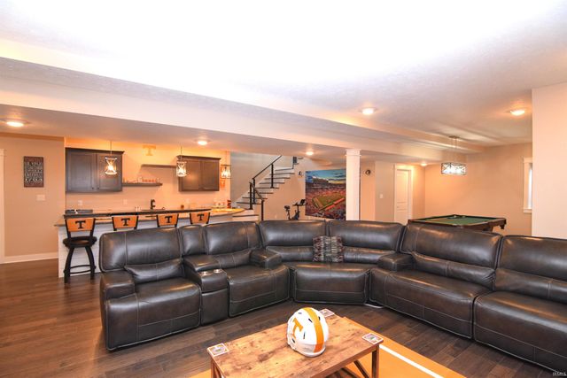2313 E Royerton Road, Muncie, IN 47303