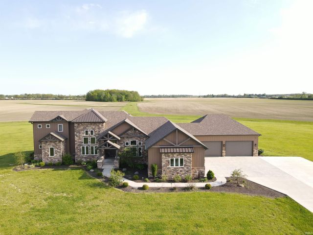 2313 E Royerton Road, Muncie, IN 47303