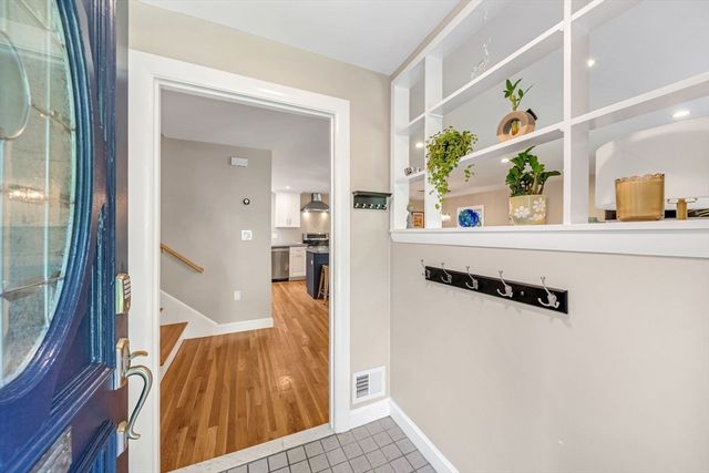 89 Rolling Lane, Needham, MA 02492